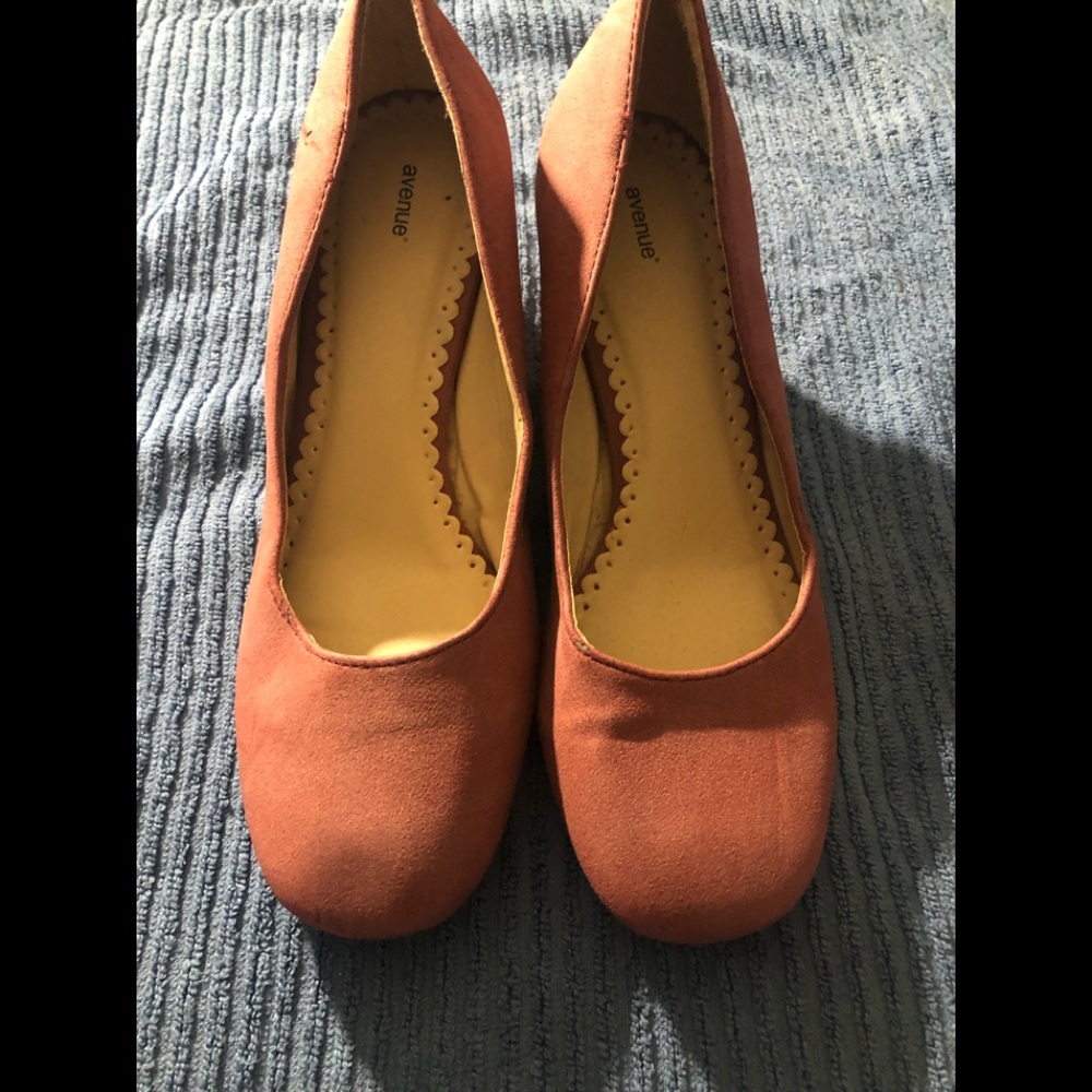 Block heels, never worn